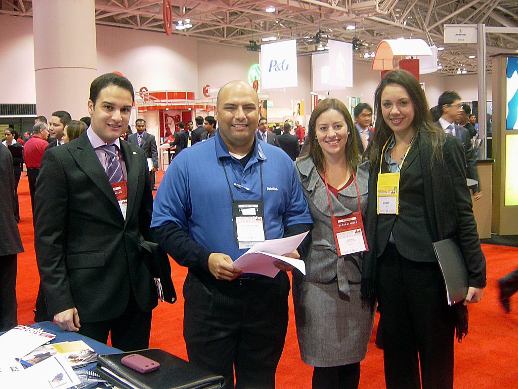From left to right: Oscar de Lima, Darwin Rivera (Deloitte Consulting), Andreina Zuccaro and Laura Bacci