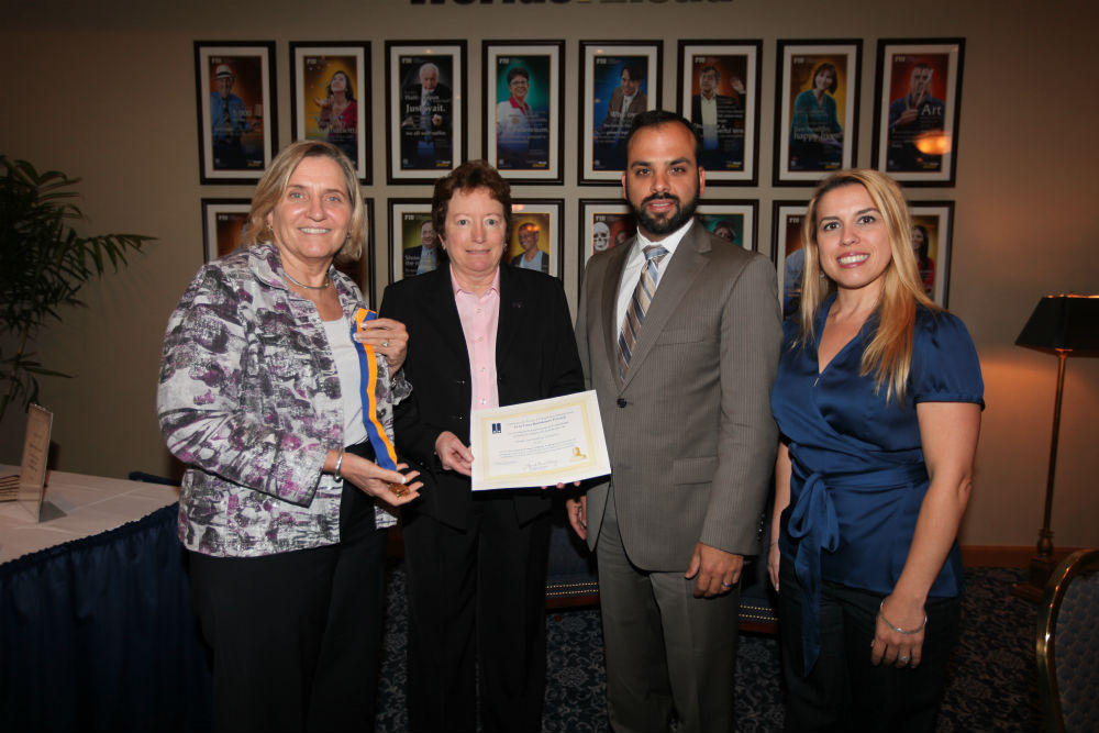Cuban American CPA Award to FIU