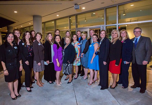 Commercial Real Estate Leaders Visit FIU to Support Women – and men – at Hollo School of Real Estate.  