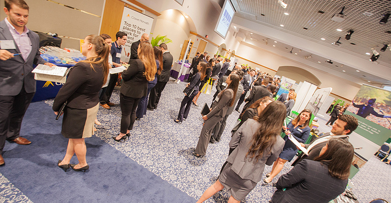 Finding a professional future at FIU’s Accounting and Business Expo.